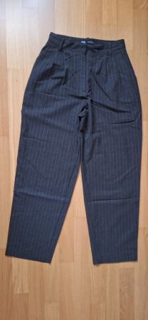 Zara, pantalon gris