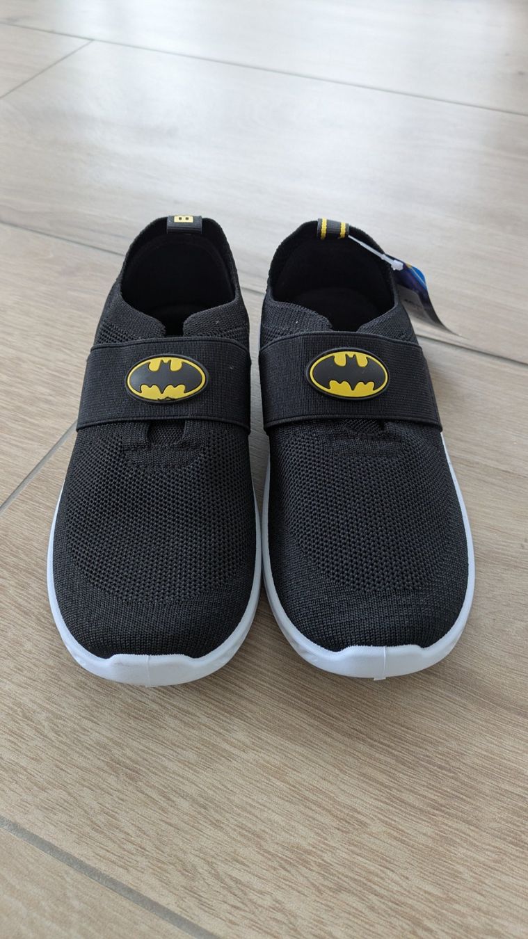 Scarpe per ragazzi: Batman Slipper  / Schuhe - Gr. 33 – Nuovo (secondo la descrizione) da Staufen venduto da Fleby84 1