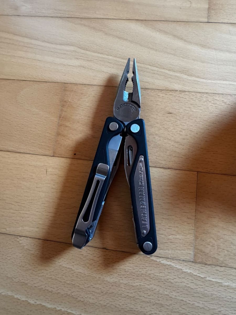 Leatherman Couteaux de poche: Leatherman  – Neuf (Voir description) à Rueun par Scarpa15