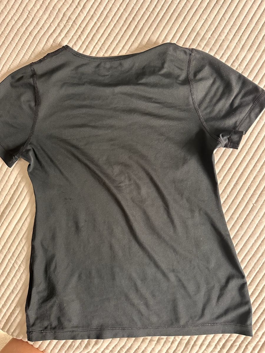 Nike T-shirts: Nike pro tshirt – D'occasion à Zug par A123R 2