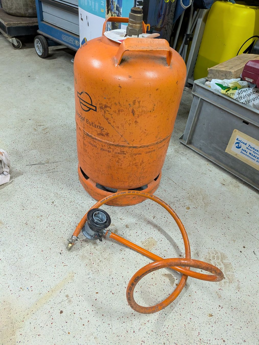 Apparecchiature e tecnologia a gas: Repsol Gasflasche aus Spanien – Usato da Weier im Emmental venduto da Rsz8 2