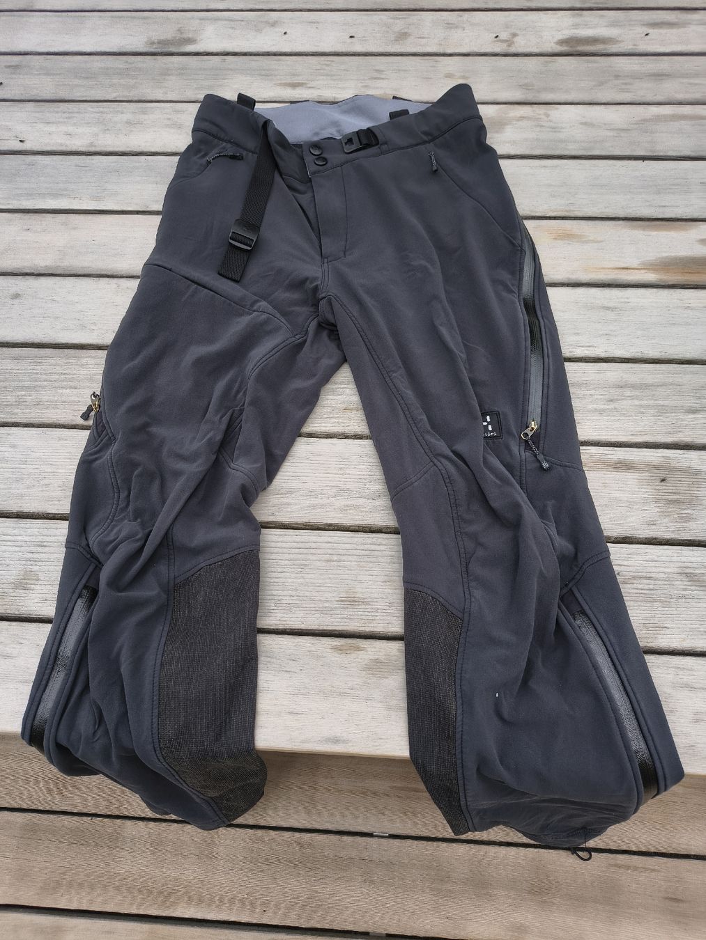 Haglöfs Pantaloni: Wanderhose Haglöfs Damen Gr. 38 – Usato da Appenzell Steinegg venduto da gia_js8j