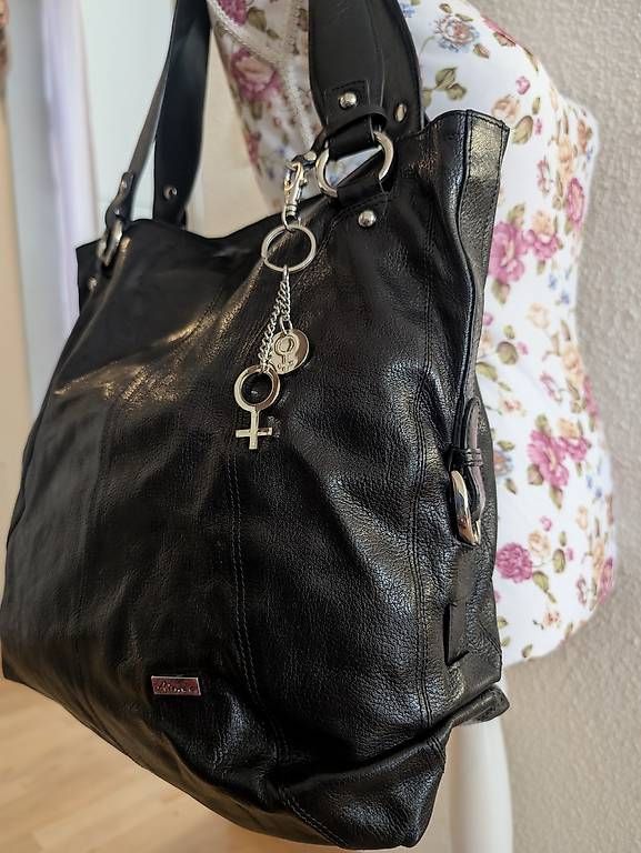 Borse da donna: Aimée Handtasche, Leder schwarz – Usato da Tobel venduto da Streetfroggy