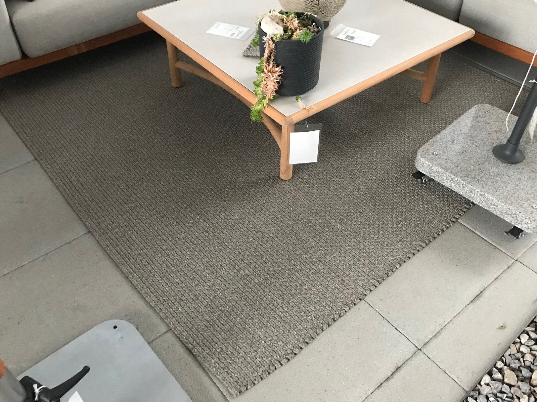 Teppiche: Tribù: Outdoor Teppich Loft – Neu (gemäss Beschreibung) aus Flawil von tuermlihuus_9230