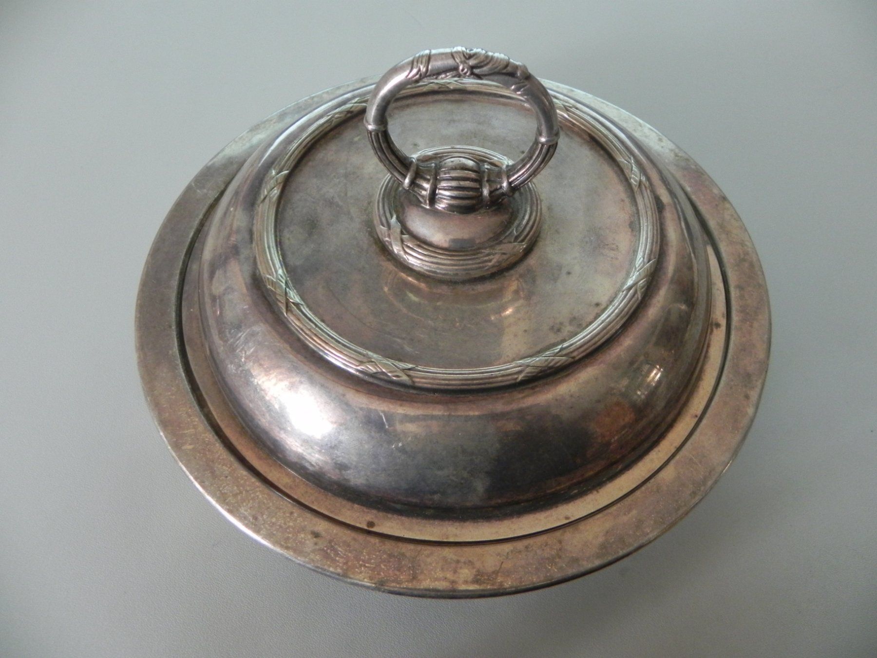 Ciotole: Gemüseschale/Servierschüssel mit Deckel versilbert – Usato da Minusio venduto da Lory64