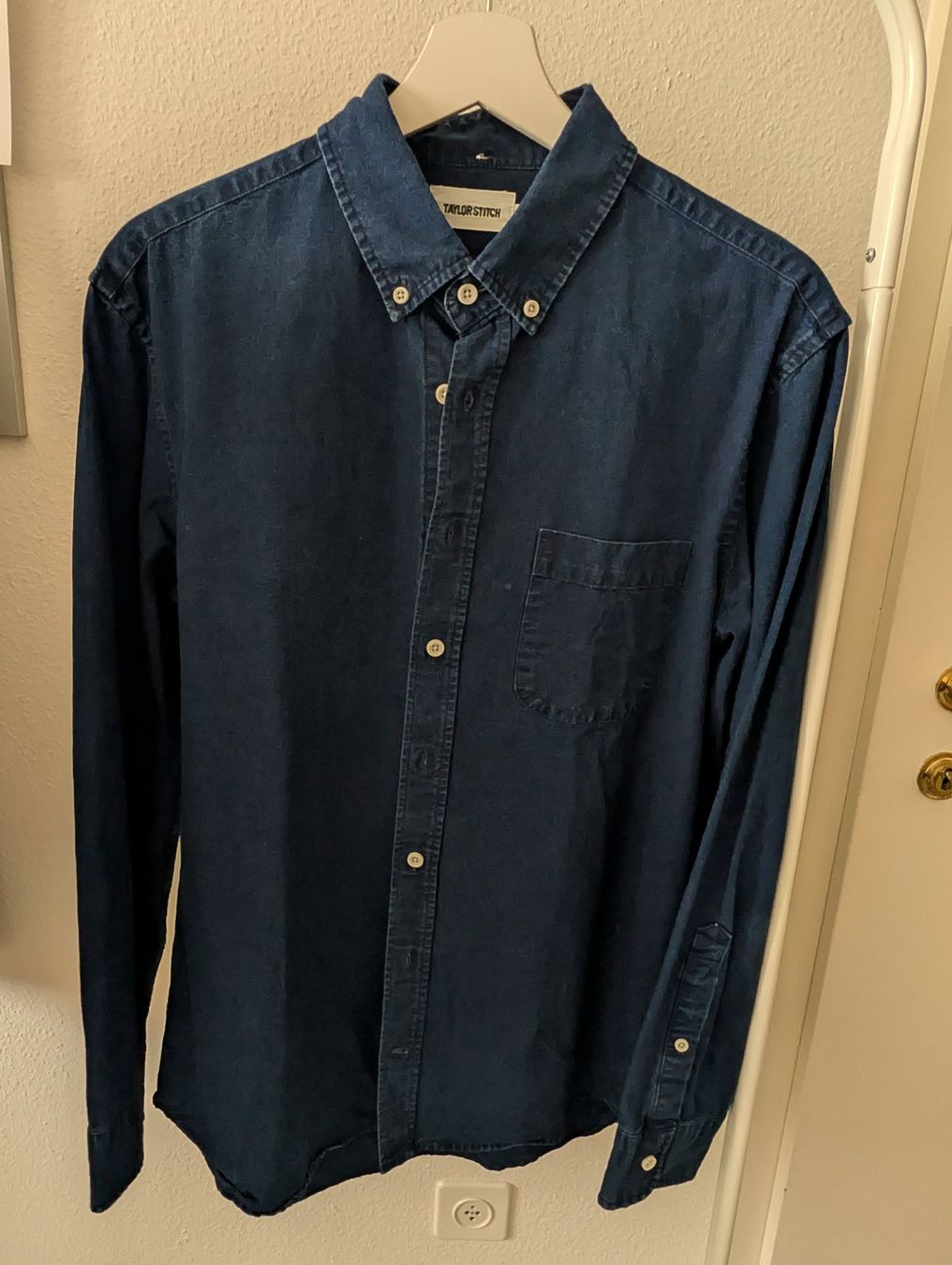 Hemden: Hemd Taylor Stitch blu 40 indigo – Gebraucht aus Zürich von pal_7dy2