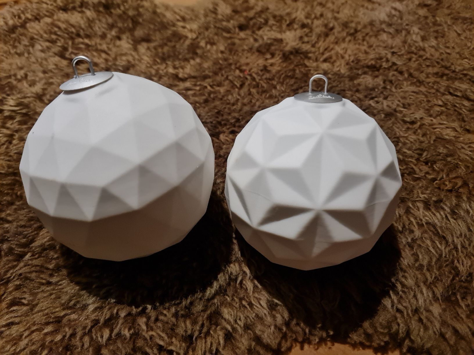 Rosenthal Tutte le decorazioni: Rosenthal 2 porzellan Weihnachtskugel neu – Nuovo (secondo la descrizione) da Münsingen venduto da Cuci31