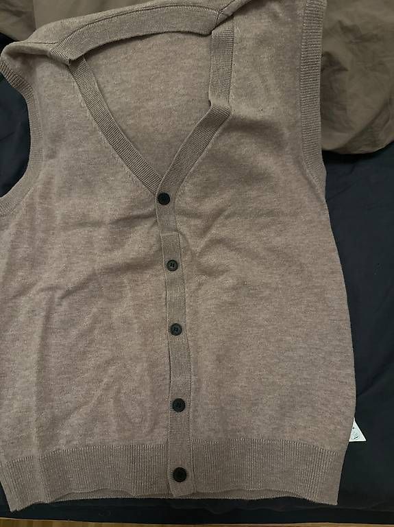 Gilet & Giacche: Gilet homme – Usato da Plan-les-Ouates venduto da emma1981