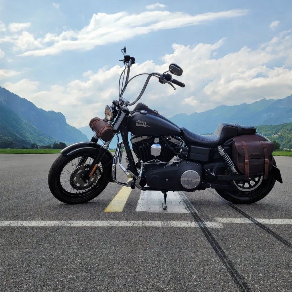 Harley-Davidson Chopper: Harley Davidson  FXDB 103 Street Bob – Gebraucht aus Brienz BE von MacValley