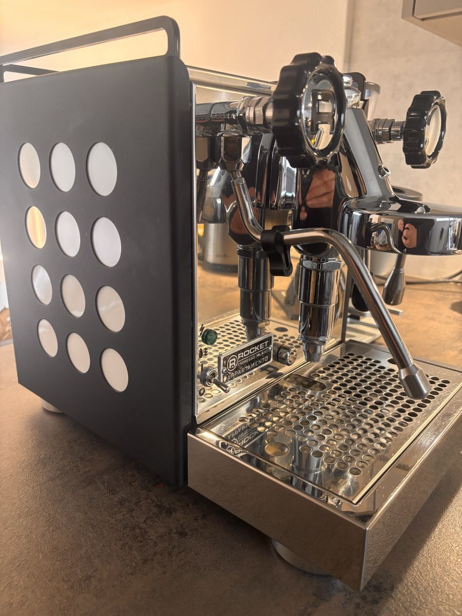 Rocket Macchine per caffè & Macchine per espresso: Rocket Appartamento + Faustino Mühle + Barista Set – Usato da Spiez venduto da EglantineSpiez