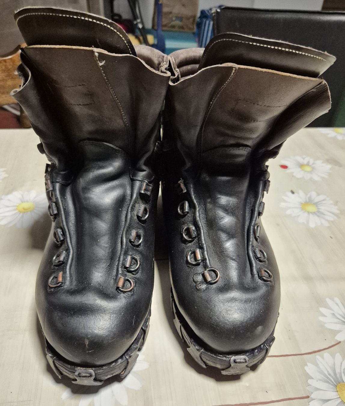 Scarpe da uomo: Bergschuhe – Usato da Luthern venduto da Edwin1964 2