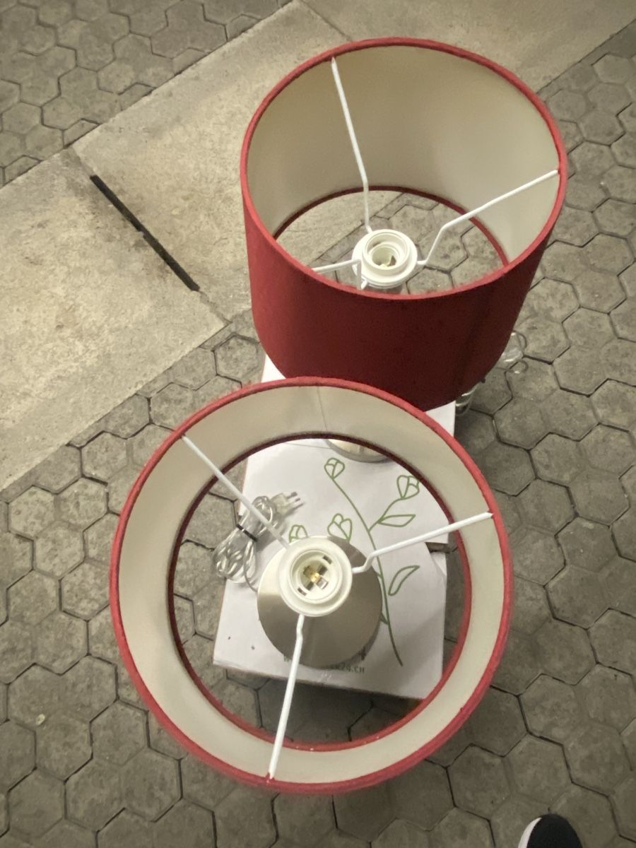 Lampade: 2x Sompex Tischlampe, rot, E27, Metallfuess – Usato da Volketswil venduto da 3ve_n8pt 2