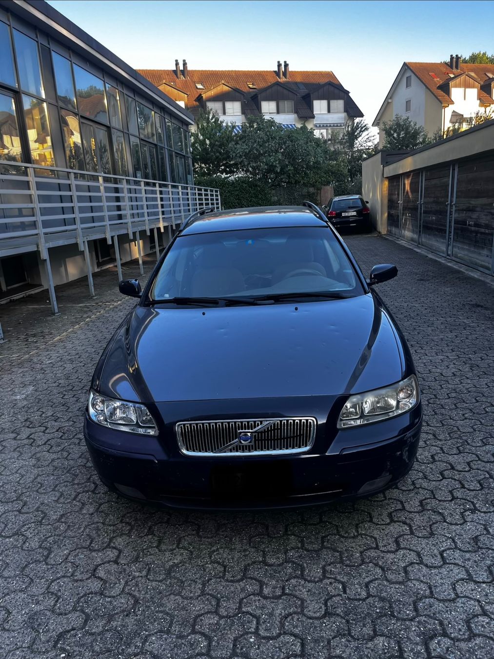 Volvo Automobili: Volvo V70 – Difettoso da Lausanne venduto da ell_y6j2 7