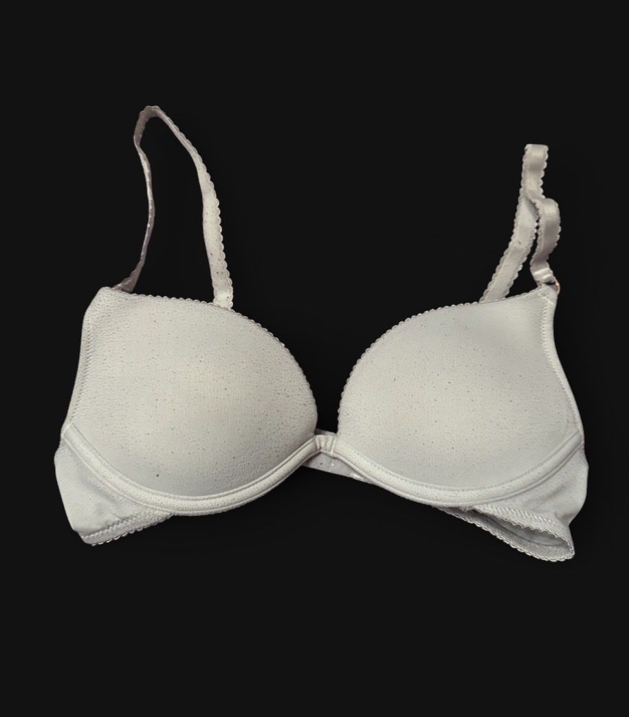 Sonstige Unterwäsche: Damen BH Weiss  – Neu (gemäss Beschreibung) aus Marbach SG von Rob_sta