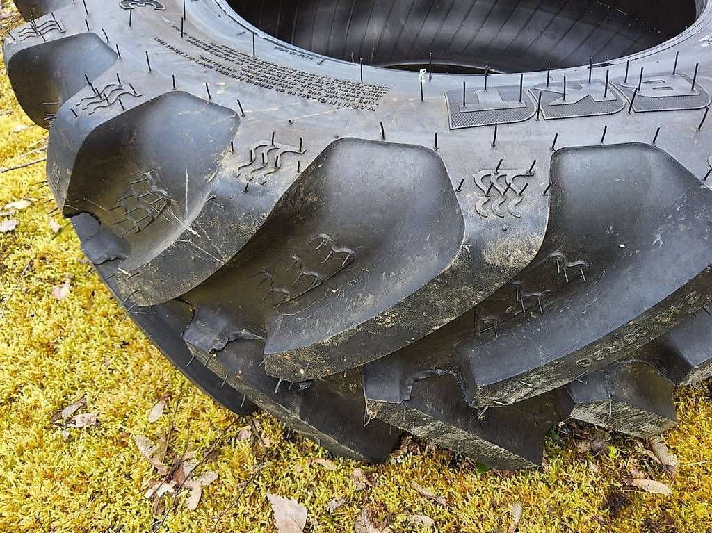 Pneus & Roues: Pneu agricole – Neuf avec emballage d'origine à Morgins par jfc_f9rn 1