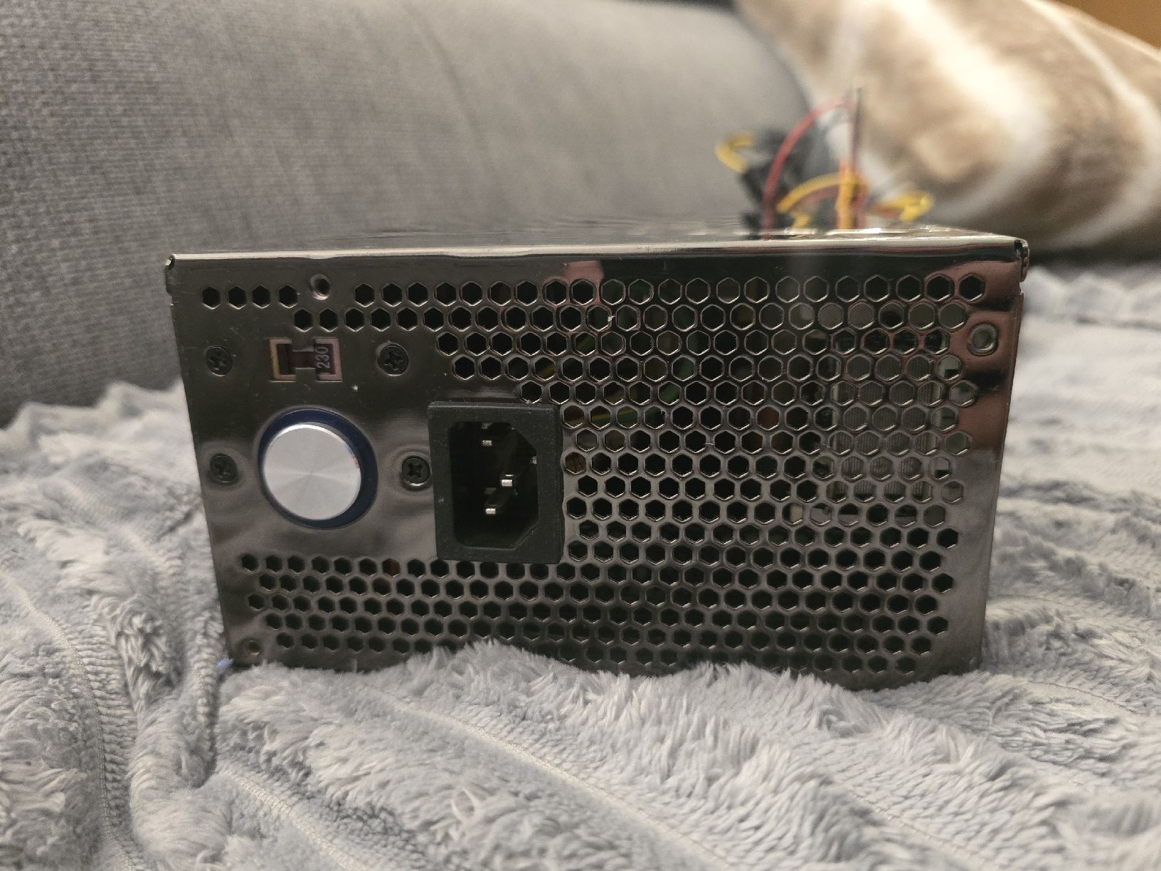Componenti elettronici: RaptorX RT-450ABP PC Netzteil – Usato da Grächen venduto da -Arturas- 5
