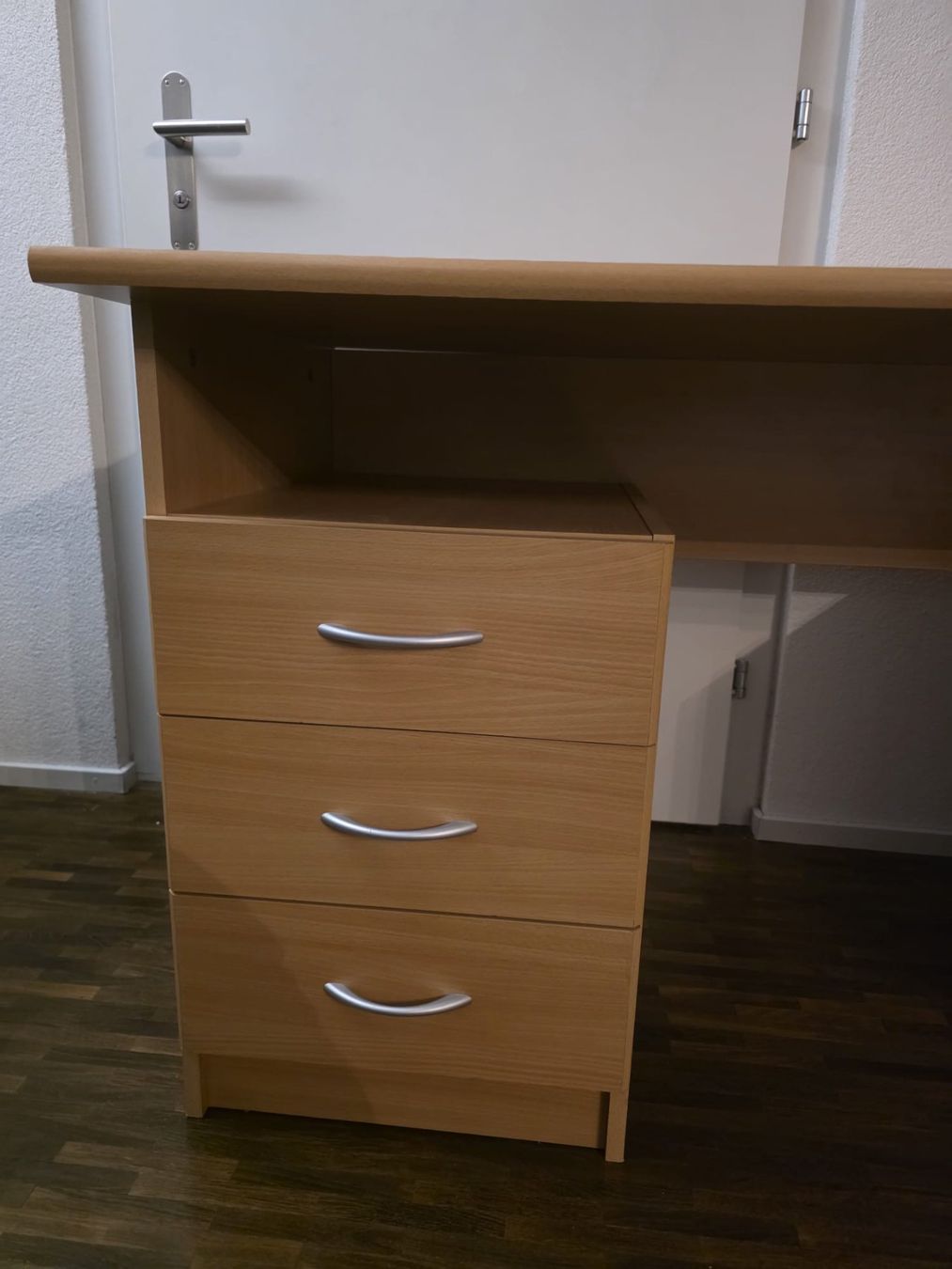Scrivanie: Bureau avec espace de rangement – Usato da Biel/Bienne venduto da ang_t57h 1