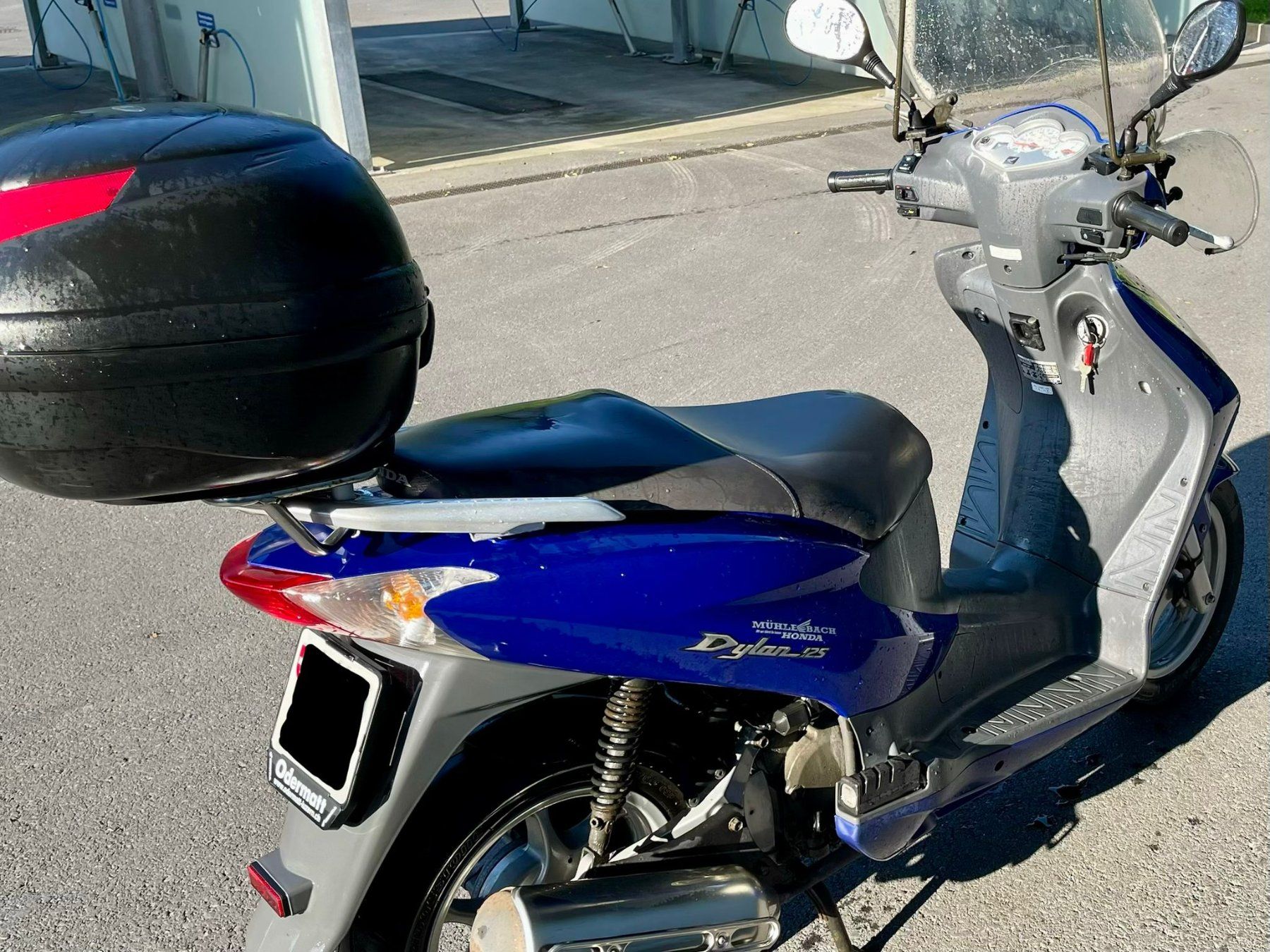 Honda Scooters: Roller Honda Dylan 125 SES blau – D'occasion à Malters par Esstisch_verkaufen 2