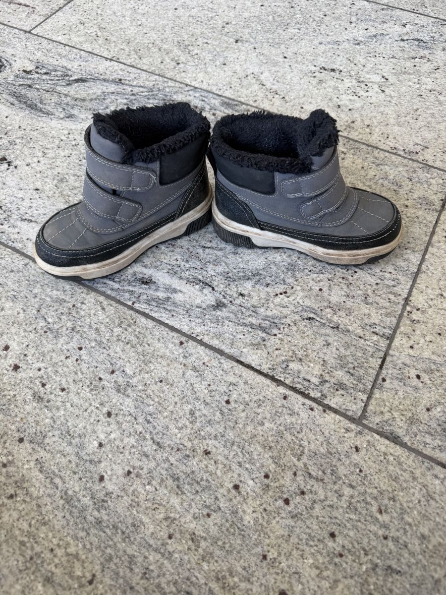 H&M Scarpe per ragazzi: Kinderwinterschuhe 25 – Usato da Niederglatt ZH venduto da sim_gj7s 1