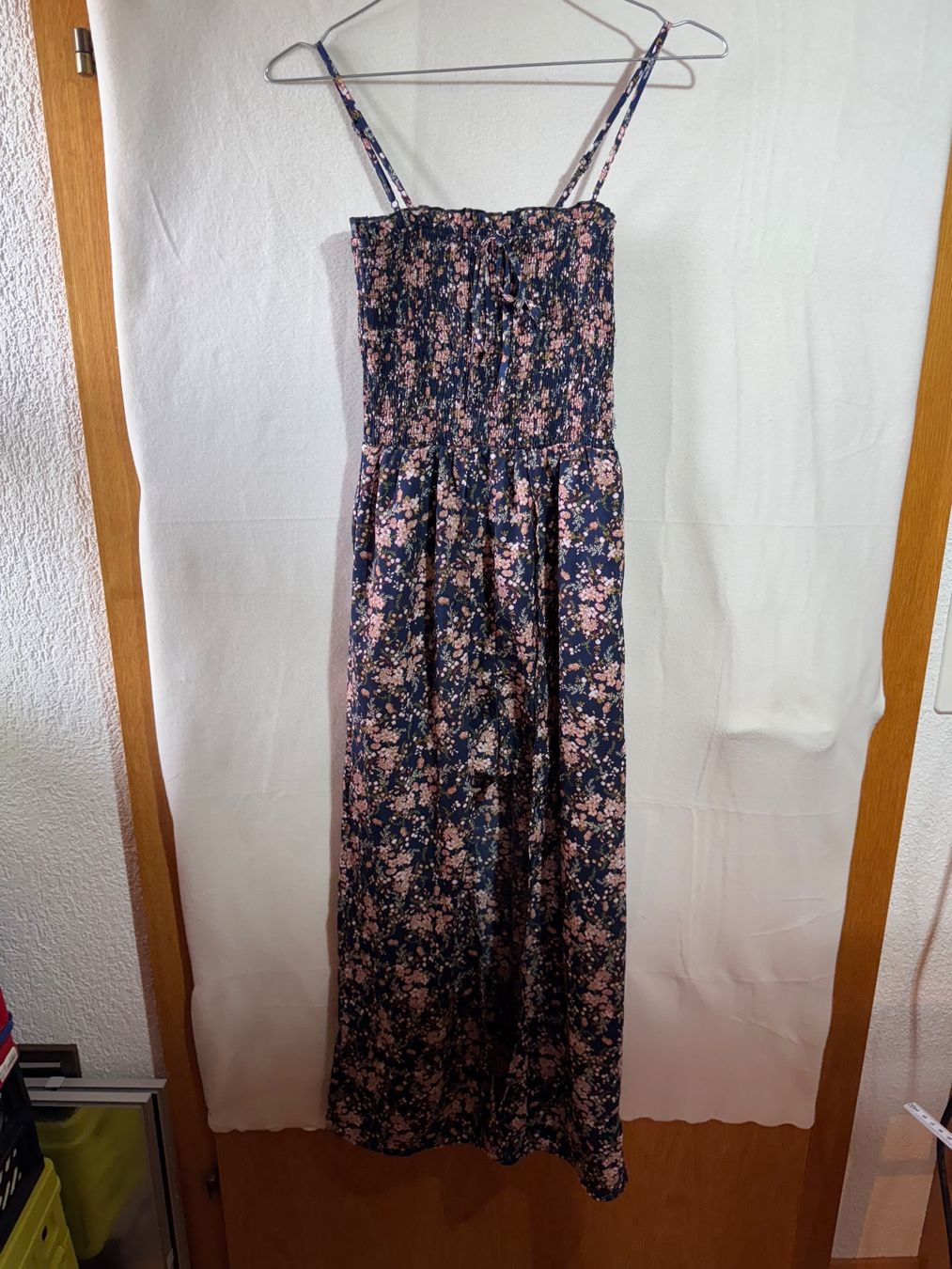 Vestiti: Maxikleid mit eingenähter Shorts von Temt Gr XS/S – Usato da Grosswangen venduto da SALE_SALE_SALE