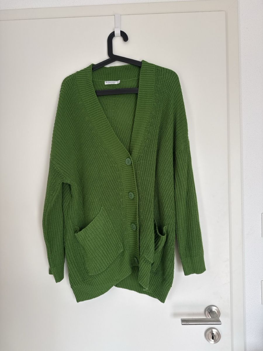 Stradivarius Jacken: Strickjacke von stradivarius – Gebraucht aus Thayngen von lapalosa