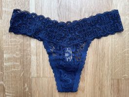 Victoria’s Secret Lace Thong XS NEW