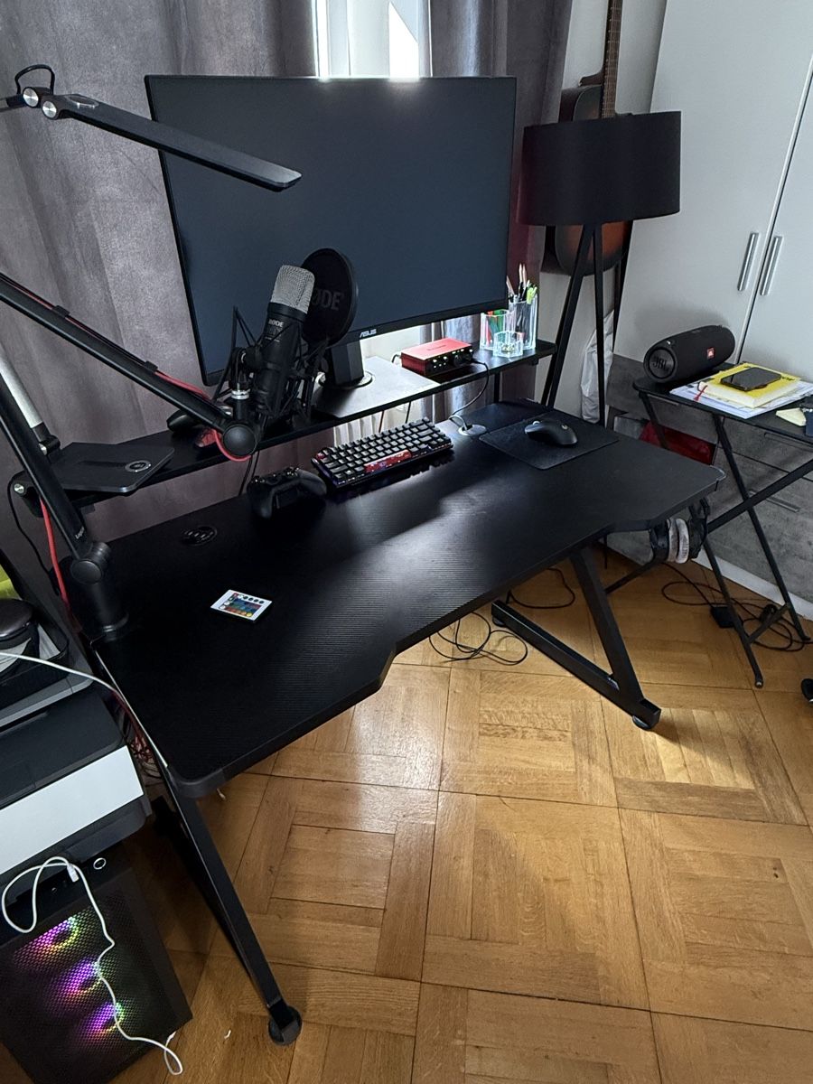 Schreibtische: Gaming Desk Black Used – Gebraucht aus Territet von fil_5jwk