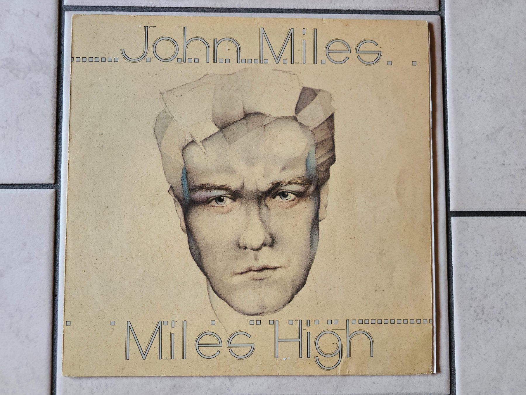 Dischi in vinile: John Miles  -  Miles High  /  LP – Usato da Schneisingen venduto da backstore24