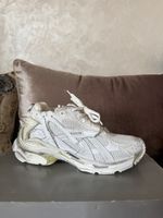 Sneakers Balenciaga Runner bianco taglia 40 Nuovo