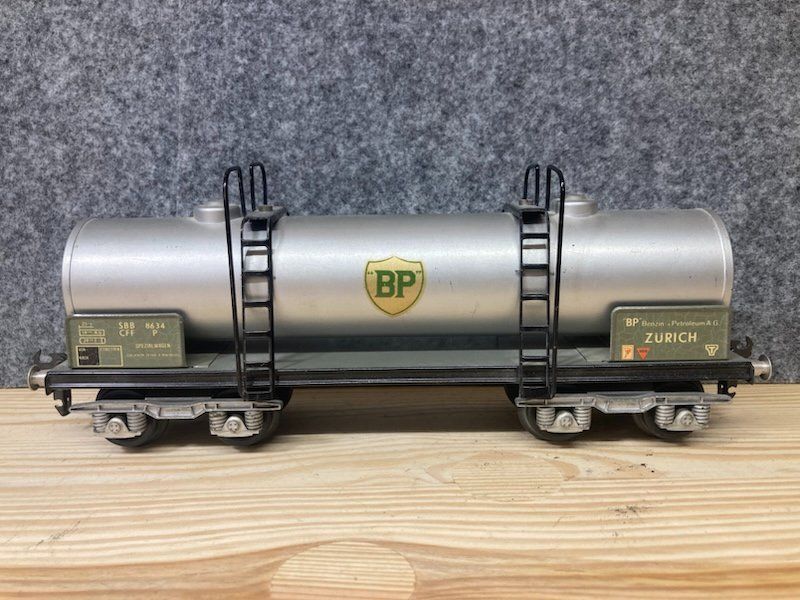 Hag Modelleisenbahnen: BUCO Spur 0 Kesselwagen 8634 hellgrau BP SBB – Gebraucht aus Büsserach von ModellbahnDepot 4