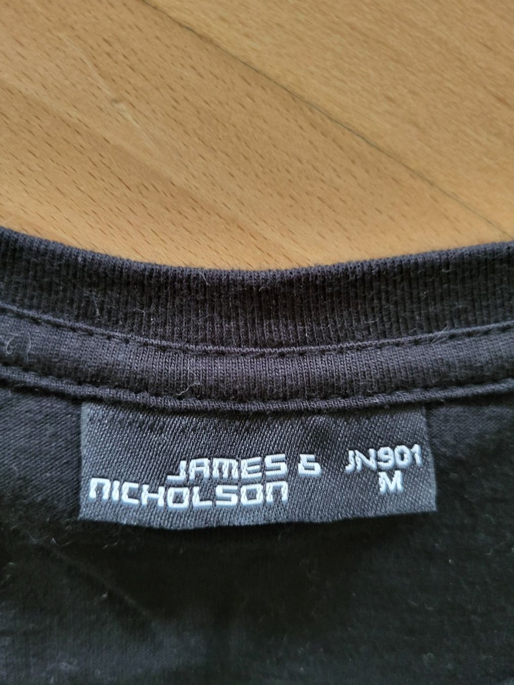 T-shirt: T-Shirt - neuf   M – Nuovo (secondo la descrizione) da Zumikon venduto da cozurich 2