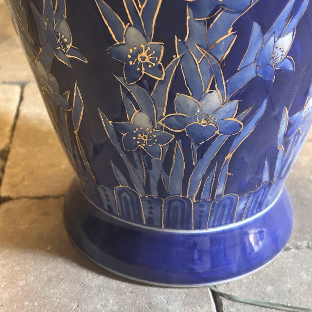 Vasi & Recipienti: Blaue Keramik Vase gross! Goldrand – Usato da Laufen venduto da belleskulptur 2