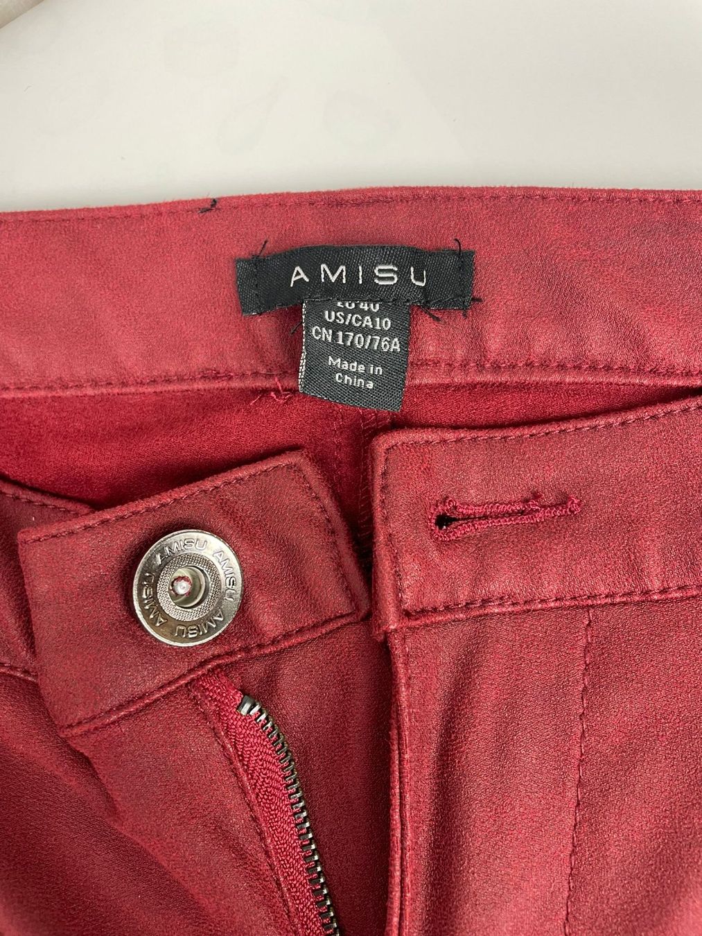Pantaloni: Amisu Hose, Lederimitat, Rot, Gr. 40 – Usato da Wängi venduto da Thurgauer98 2