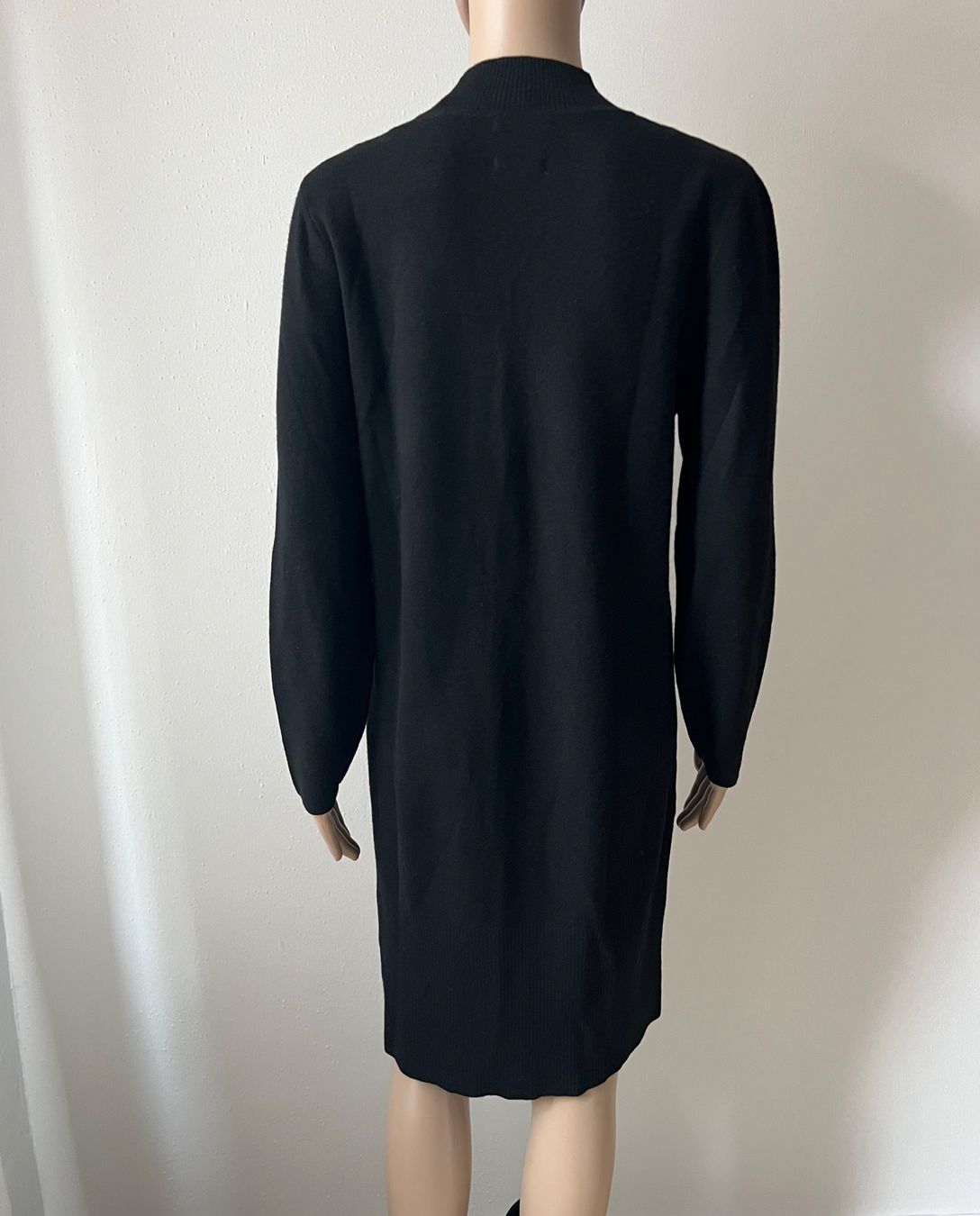 Massimo Dutti Vestiti: MASSIMO DUTTI Strickkleid 🖤 – Usato da Zürich venduto da ClosetQueen 4
