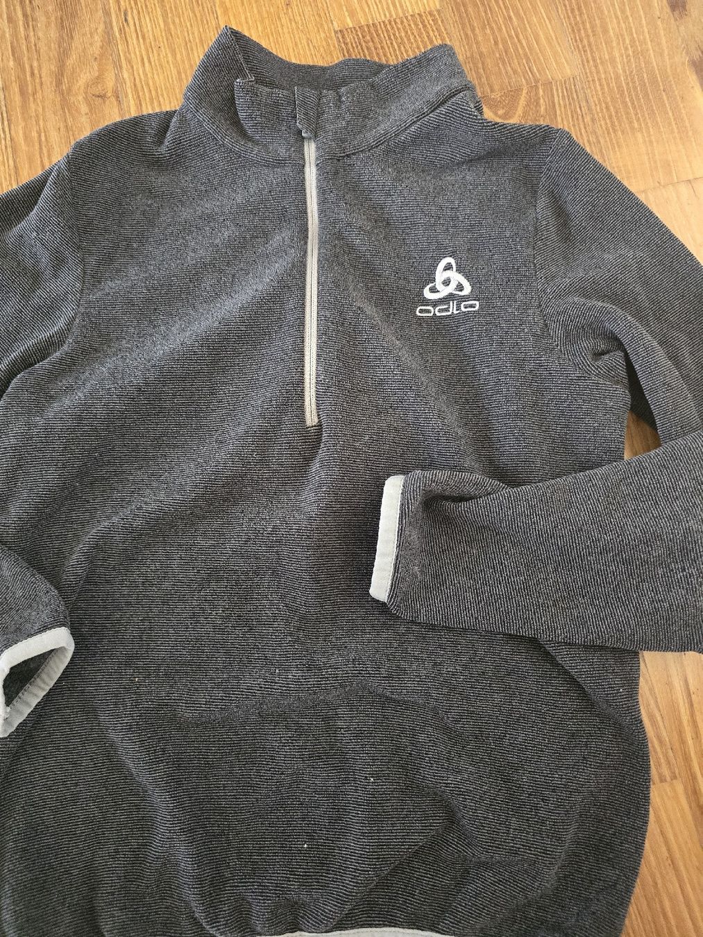 Odlo Maglioni & Felpe: Odlo Kinder Ski-Pullover dunkelgrau, Grösse 128 – Usato da Zürich venduto da Henrimatisse 1