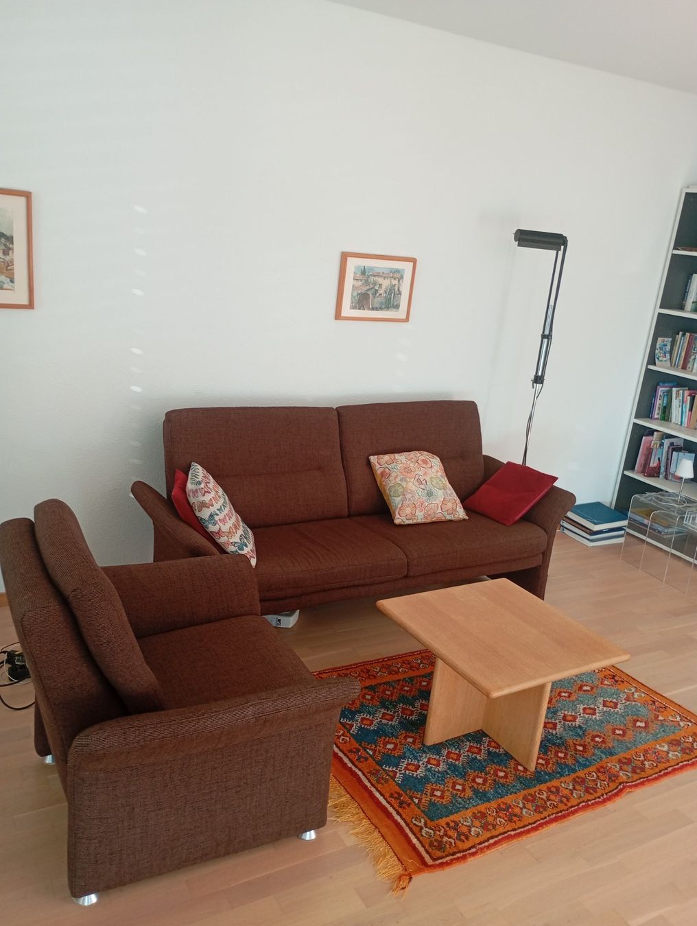 Divani: Sofa und Sessel inkl.Tisch,Teppich und Lampe – Usato da Bern venduto da eiger017 1