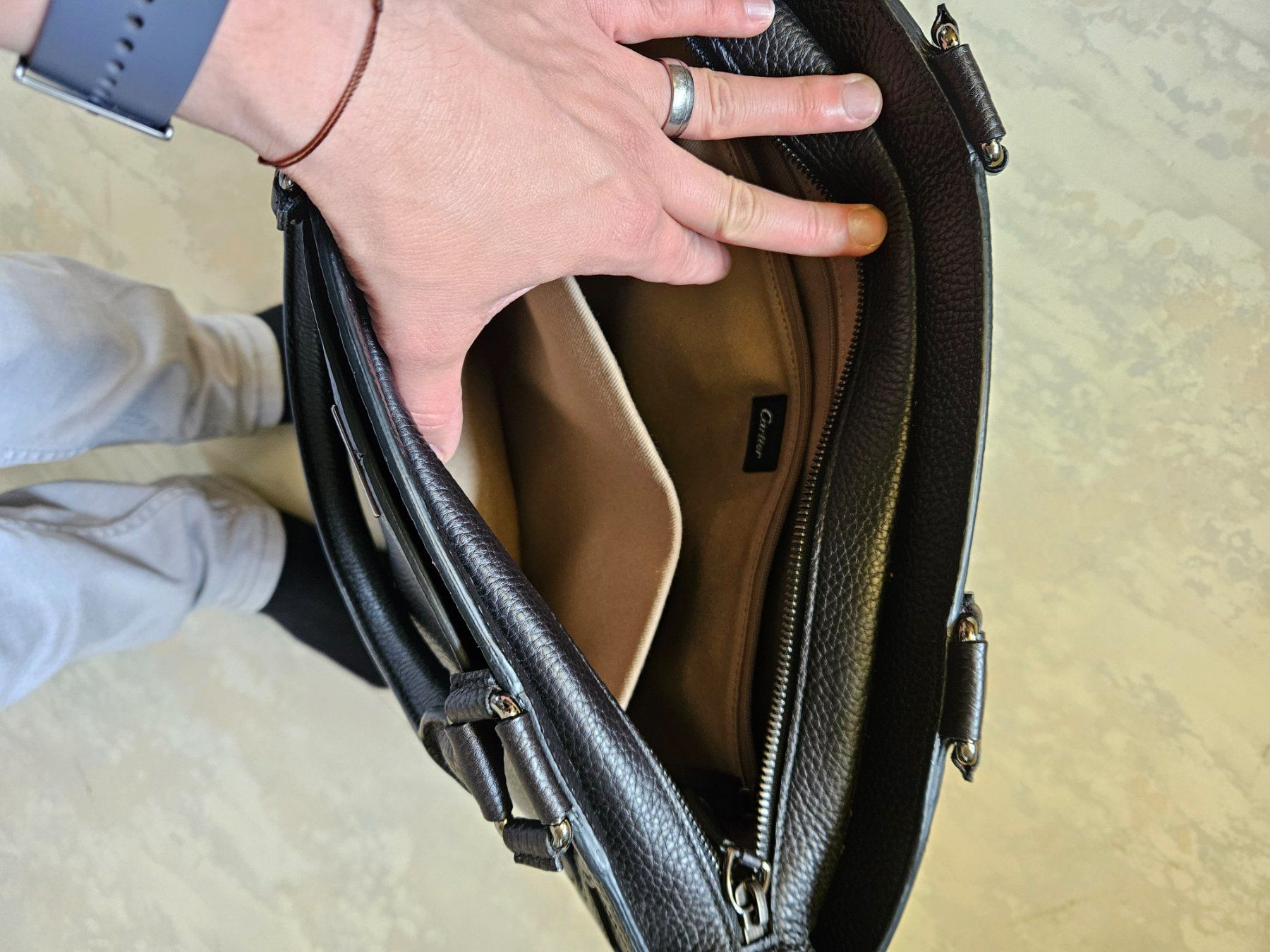 Borse: Leder PC Tasche/ sac en cuir pour PC – Usato da Liebistorf venduto da NolanR 1