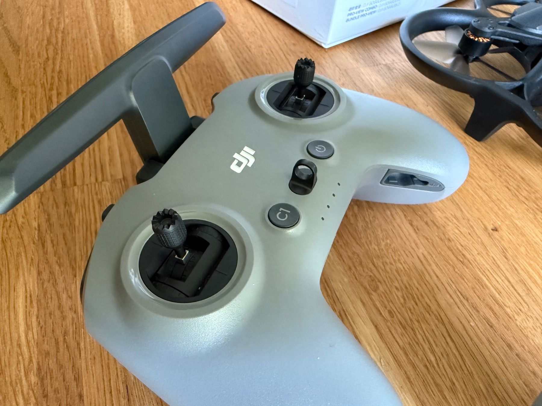 DJI RC Modellbau: DJI Avata + Fly More Pack + Remote Controller 2 + Bag + .. – Gebraucht aus Zürich von knator 4