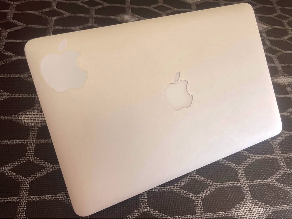 Apple Notebook: MacBook Air 13 pouces, avec OS CATALINA – Usato da Bulle venduto da bruno023 1