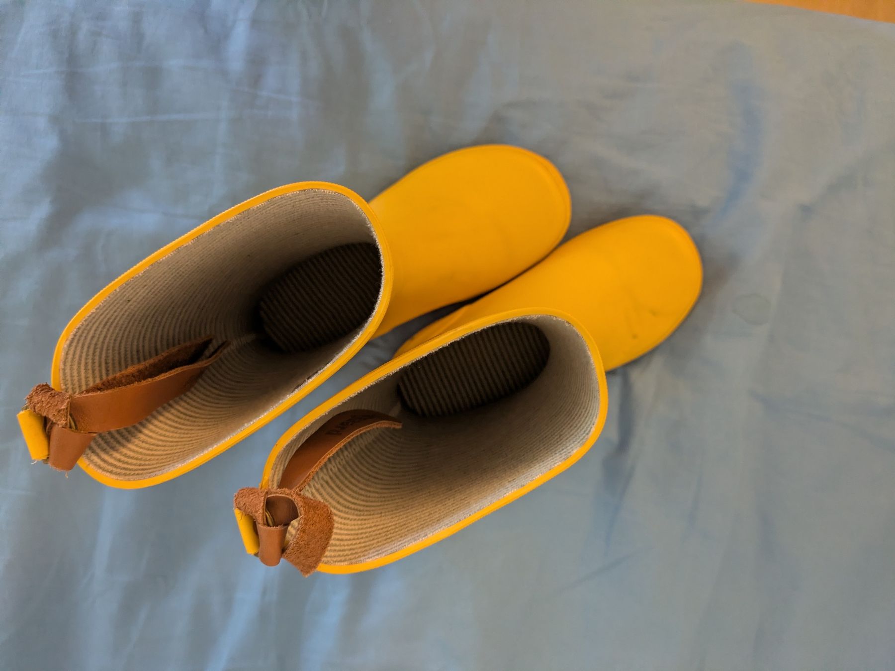 Scarpe per ragazzi: Gummistiefel gelb Grösse 30 gebraucht – Usato da Zürich venduto da s--h 2