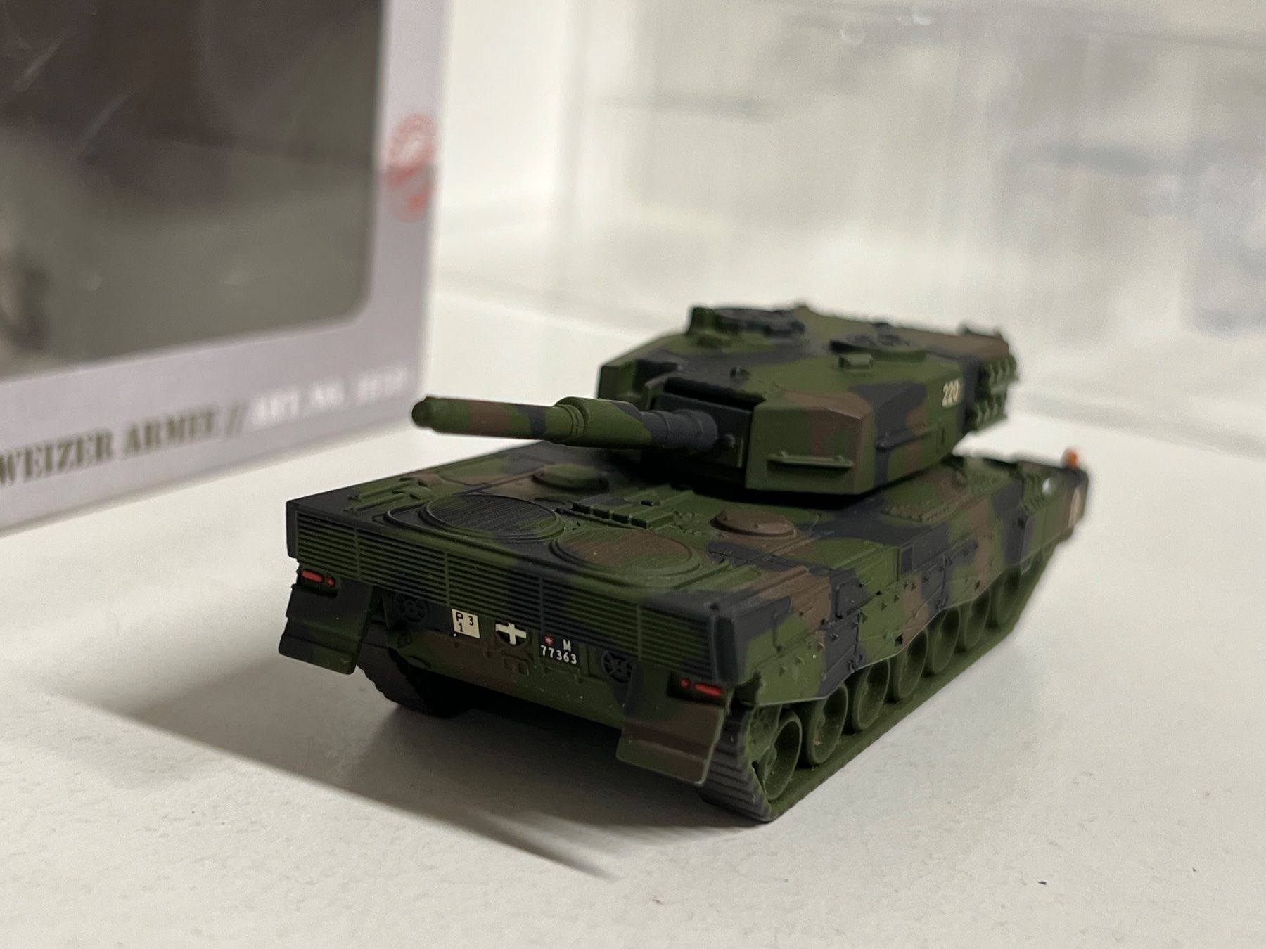 Liliput Modellini di ferrovie: 4MFOR PANZER LEOPARD 2 AI SCHWEIZER ARMEE H0 1:87 – Usato da Geroldswil venduto da TopTrain54 2