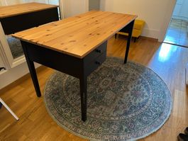 Schreibtisch IKEA mit Schubladen