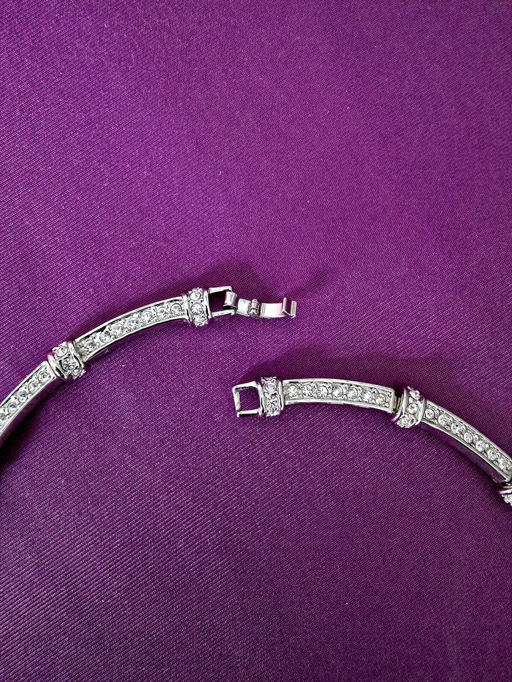 Catenine: Collier, versilbert, Vintage mit Strass – Usato da Zufikon venduto da manifesto 1