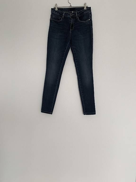 Jeans: Basic Jeans Baumwolle Denim Hose Gr. M – Usato da Holzhäusern ZG venduto da paula_w