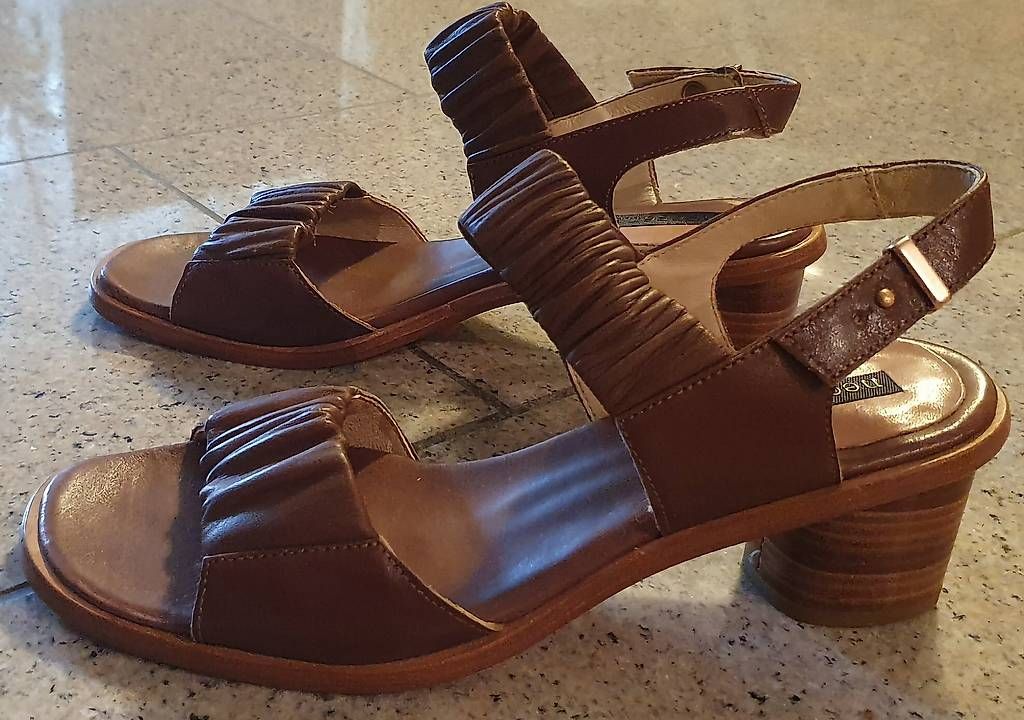 Neosens Scarpe da donna: Neosens Sandalen. Neuwertig – Nuovo (secondo la descrizione) da Unterentfelden venduto da LookoutMt