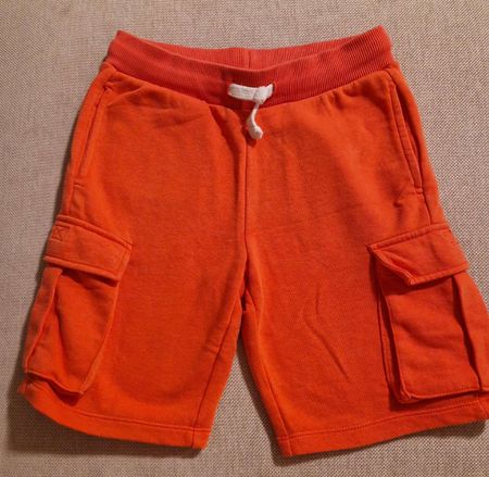 Coole, orangefarbene Shorts mit Taschen, Gr. 128 (7-8 Jahre)