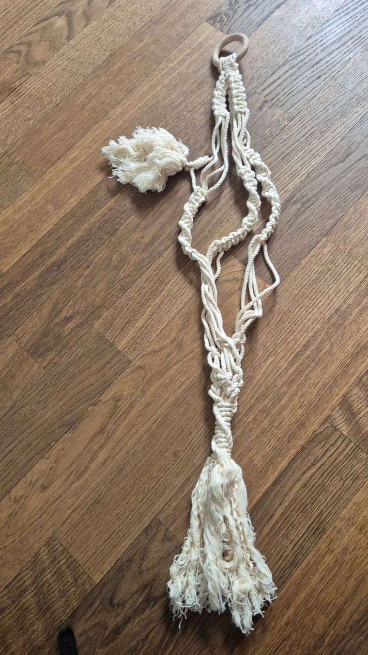 Tutte le decorazioni: White macrame plant hanger handmade – Nuovo (secondo la descrizione) da Zürich venduto da monadiederich