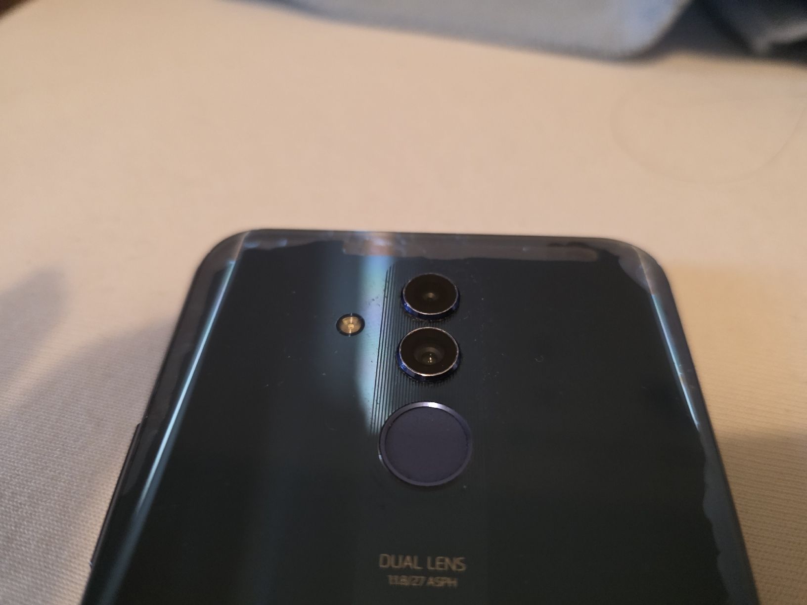 Huawei Portables: Huawei Mate 20 Lite Defekt – Défectueux à Kriens par Caroline_Schweiz 2