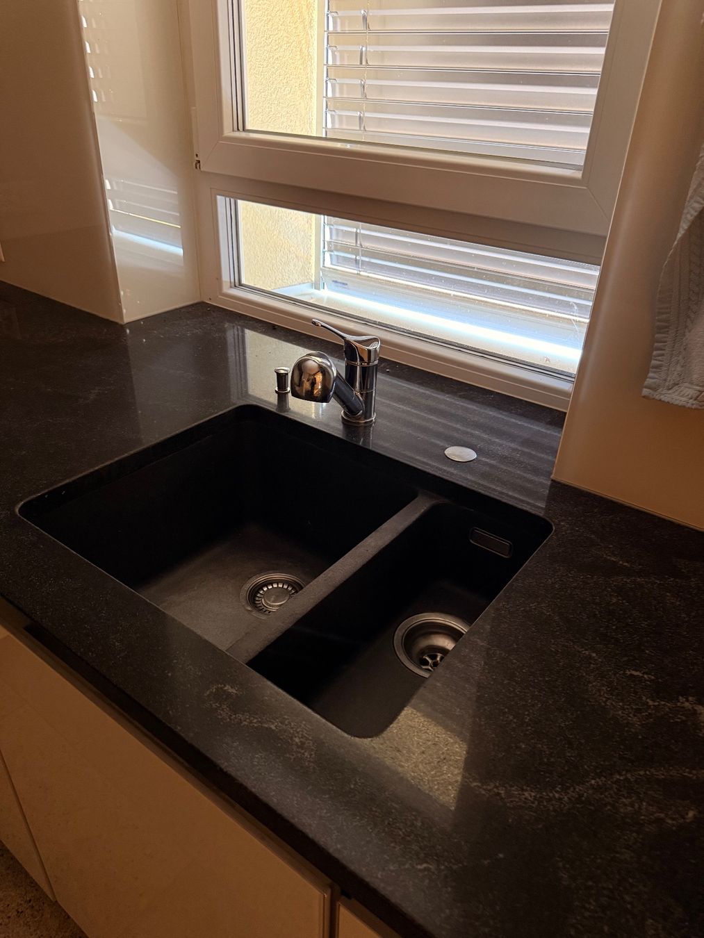 Cucine complete: Komplette Küche – Usato da Oberbuchsiten venduto da DoppioEspresso 4