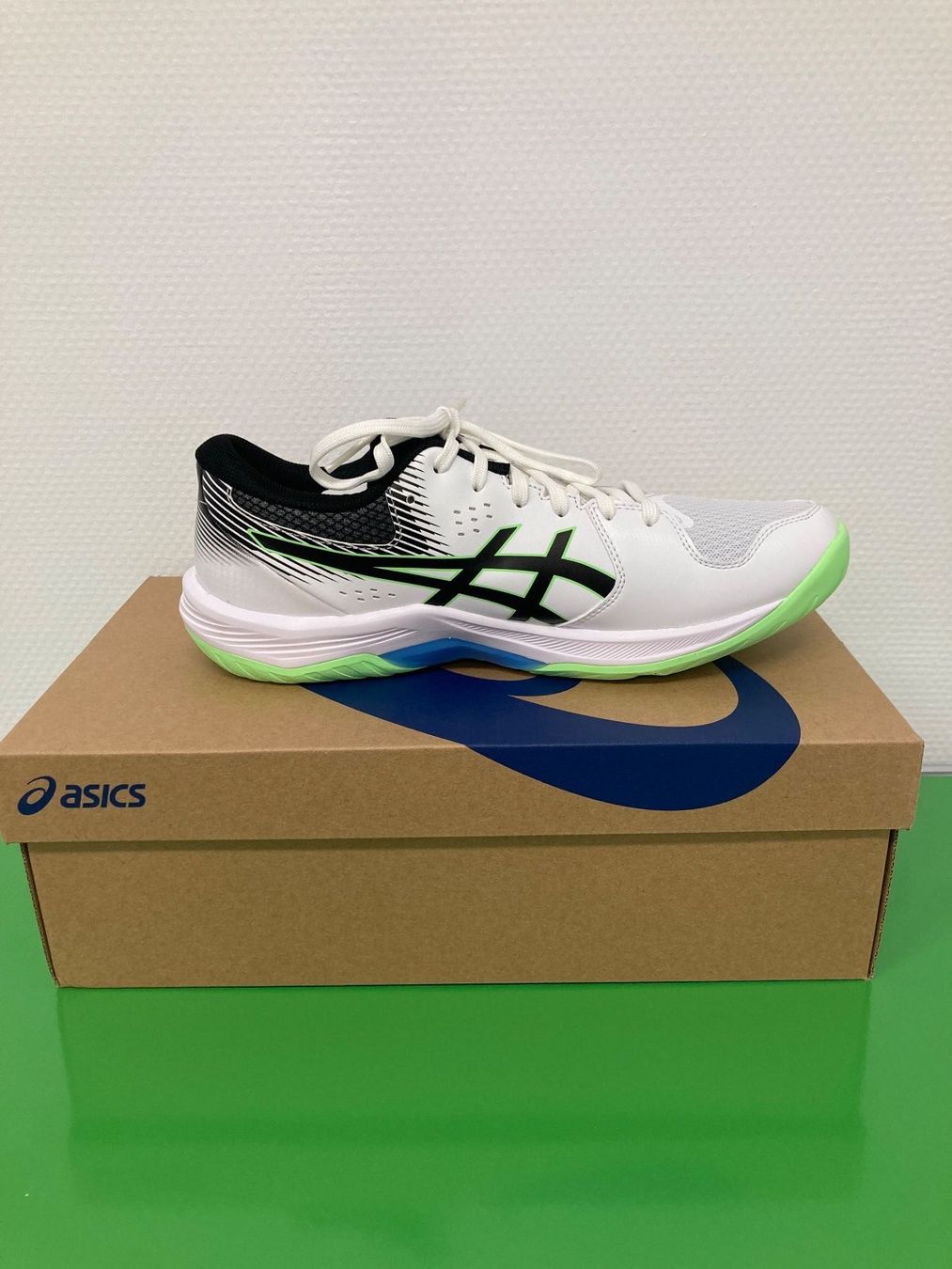 Asics Herrenschuhe: ASCIS NEU Hallenschuh Beyond FF - Men - Grösse US10/EU44 – Neu und originalverpackt aus Dübendorf von Blueprint1 1